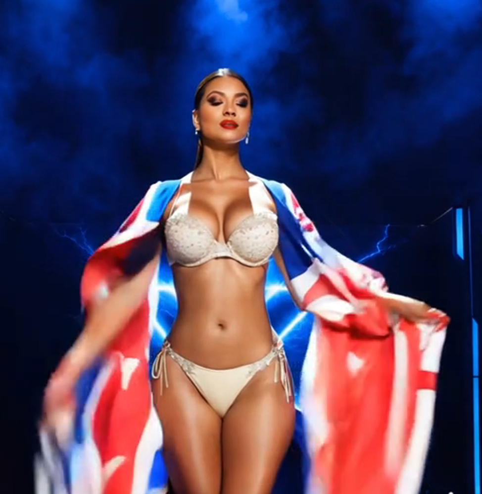 Stars, Stripes & Power: Sexy Girl Morphs into a Fierce Lioness