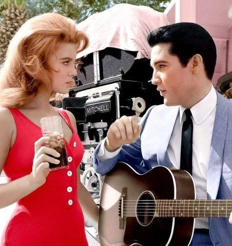 Viva Las Vegas: Bloopers and mistakes you might missed